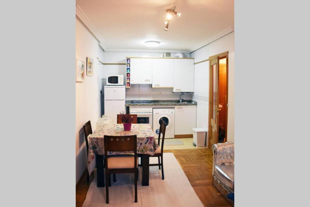 El Pisito De Rodrigo II Apartment Ribadesella Luaran gambar