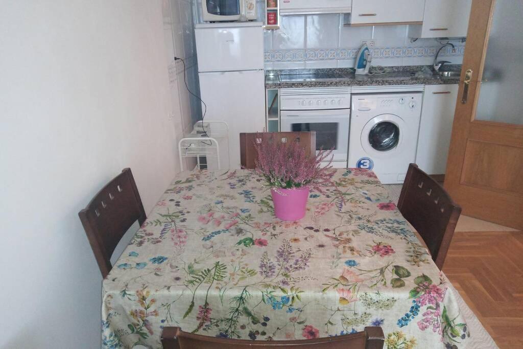 El Pisito De Rodrigo II Apartment Ribadesella Luaran gambar